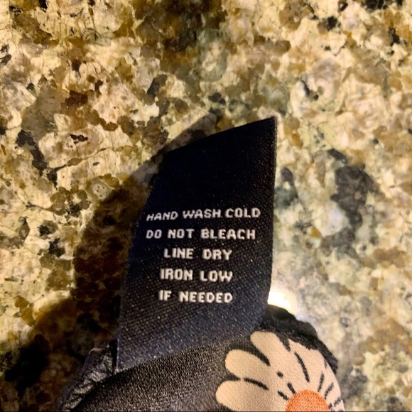 Vintage 90s Daisy Skater Skirt 🌼 - Picture 5 of 9